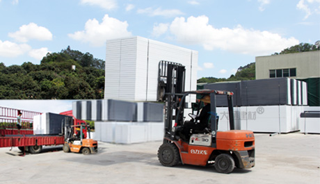 大通建材,工地圍擋,施工圍擋廠家,貨源穩(wěn)定,自由工廠生產(chǎn)銷售。